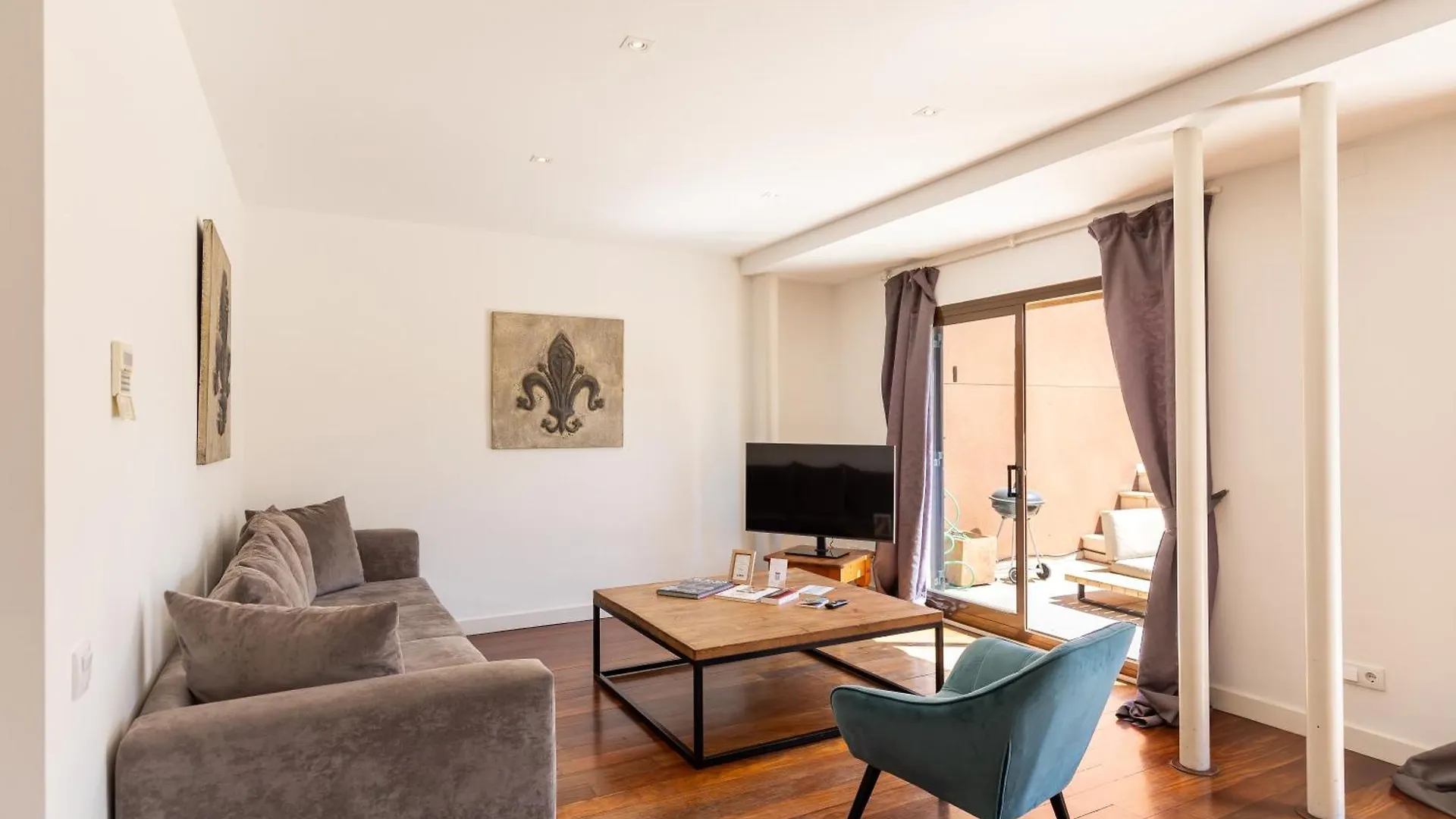 Bcn Apartments 41 Барселона 0*,